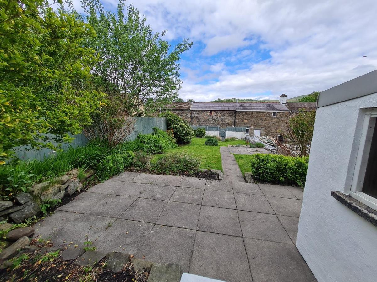 Picturesque 2 Bedroom Miners Cottage Near Bike Park Wales & Brecon Beacons Merthyr Tydfil Dış mekan fotoğraf